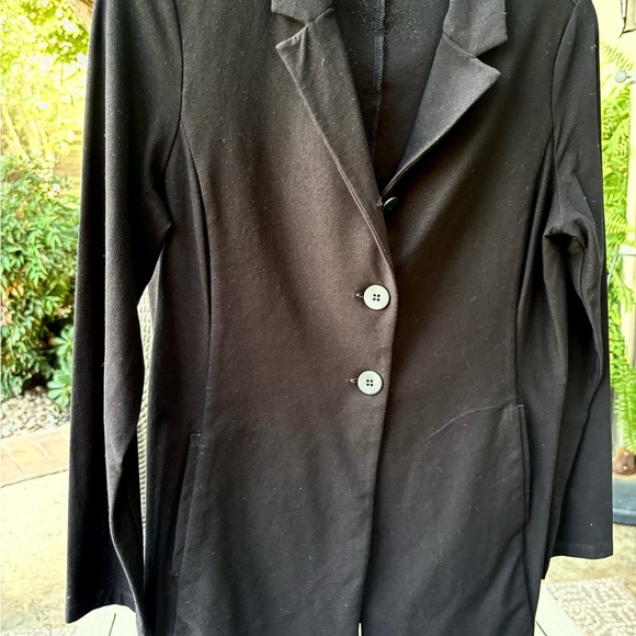 Eileen Fisher Classic Black Pantsuit in Stretch Crepe - Picture 4 of 16